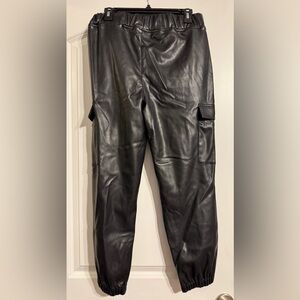 Tinseltown Women’s Sleek Black Cargo Pants